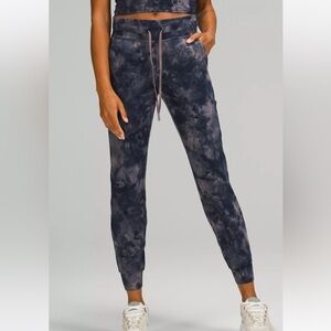 Lululemon ready to rulu joggers 29" size 8